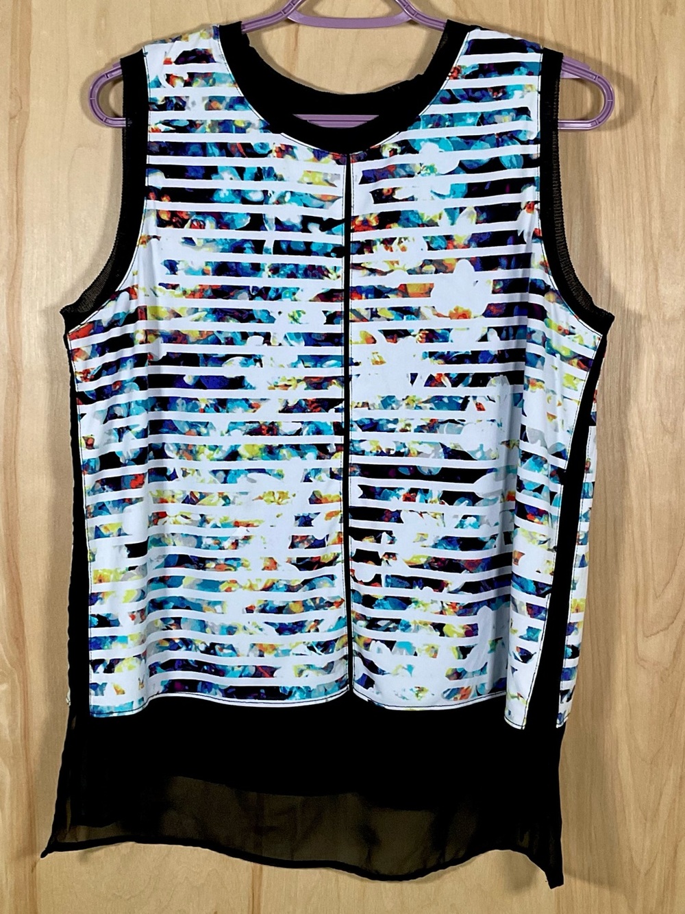 Worthington Black & Multicolor Floral Design Sleeveless Top - EUC